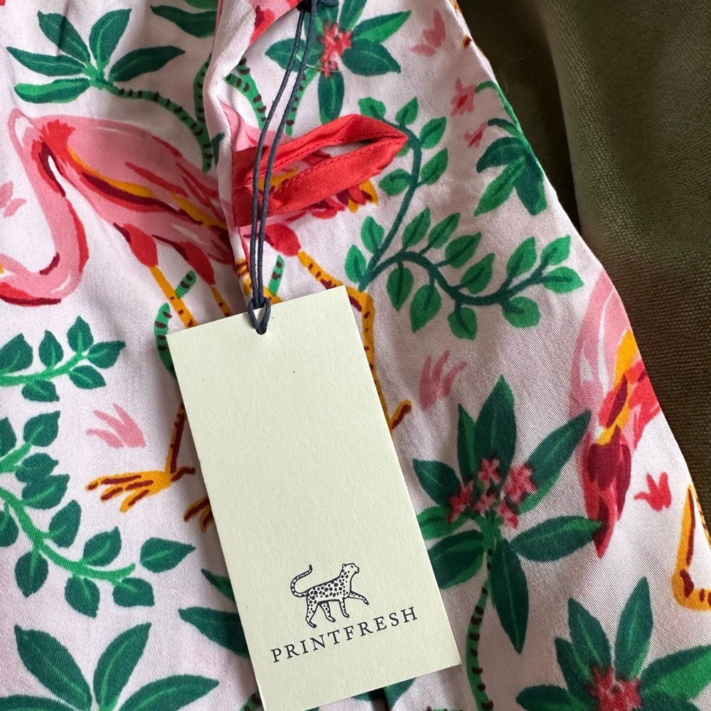 Printfresh Eco—Satin Flock of Flamingos Robe NWT - Picture 4 of 6